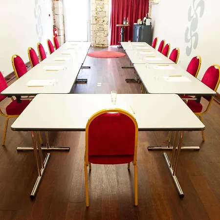 酒店 巴约讷宜必思尚品酒店 巴约讷