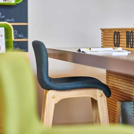 巴约讷宜必思尚品酒店 3* 巴约讷