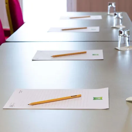 巴约讷宜必思尚品酒店