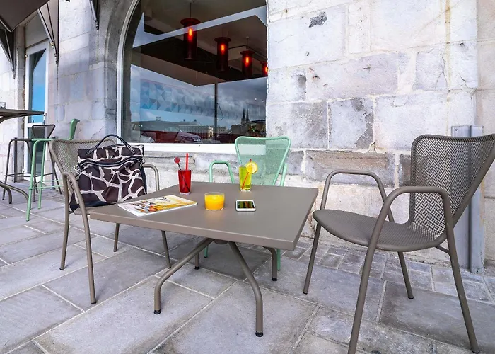 Ibis Styles Бейонн