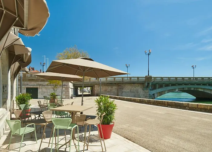 Ibis Styles Отель